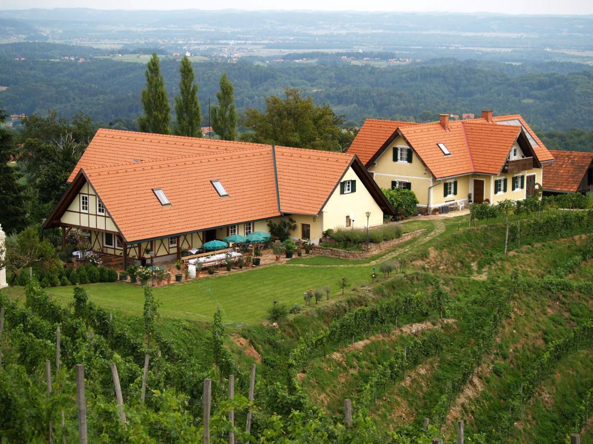 Weingut Albert, Familie Cramer Bed & Breakfast Kitzeck im Sausal Eksteriør bilde